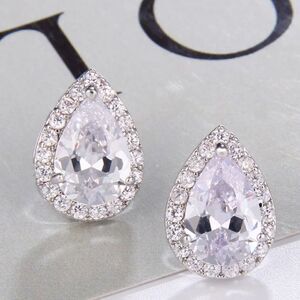 ✨New 925 Sterling Teardrop Diamond Halo Stud Earrings